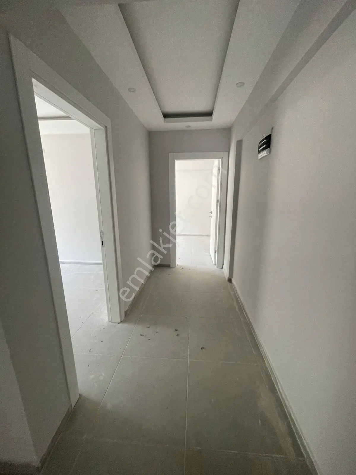 Denize Sıfır Konumlu Full Donanımlı Site İçi 2+1 Daire - Görsel 5