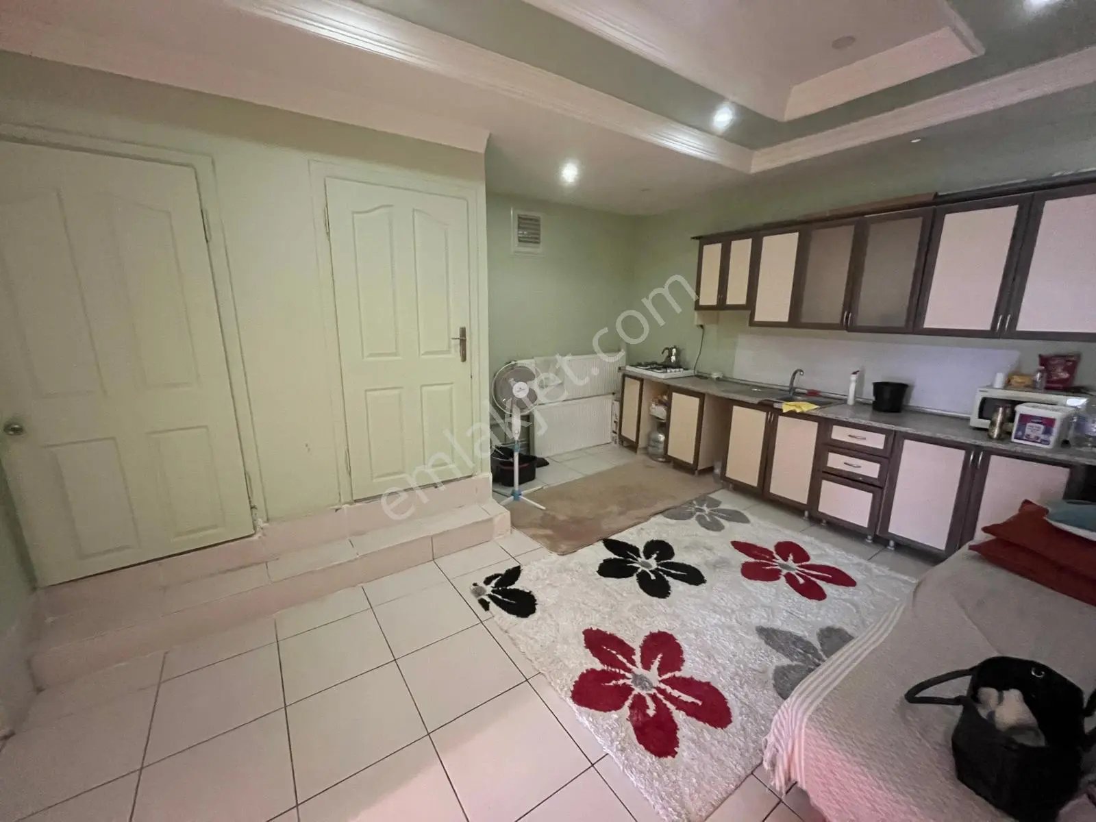 Çelik'ten Merkez'de Çarşı İçi 90m2 Full Yapılı Klimalı Kiralık Dukkan - Görsel 5