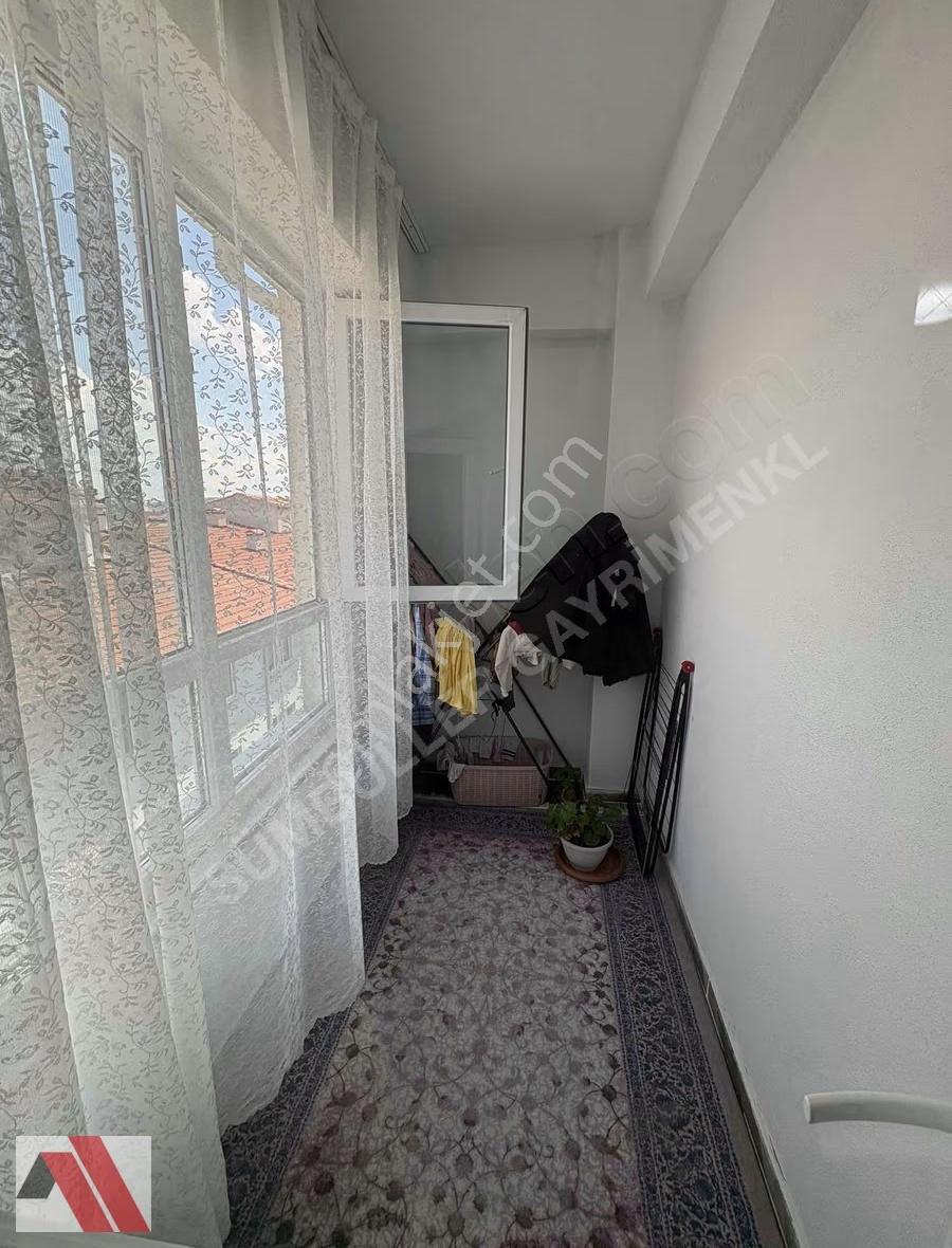 Sümbüller'den Cadde Yakını Amerikan Mutfaklı 4+1 Dubleks Daire - Görsel 10