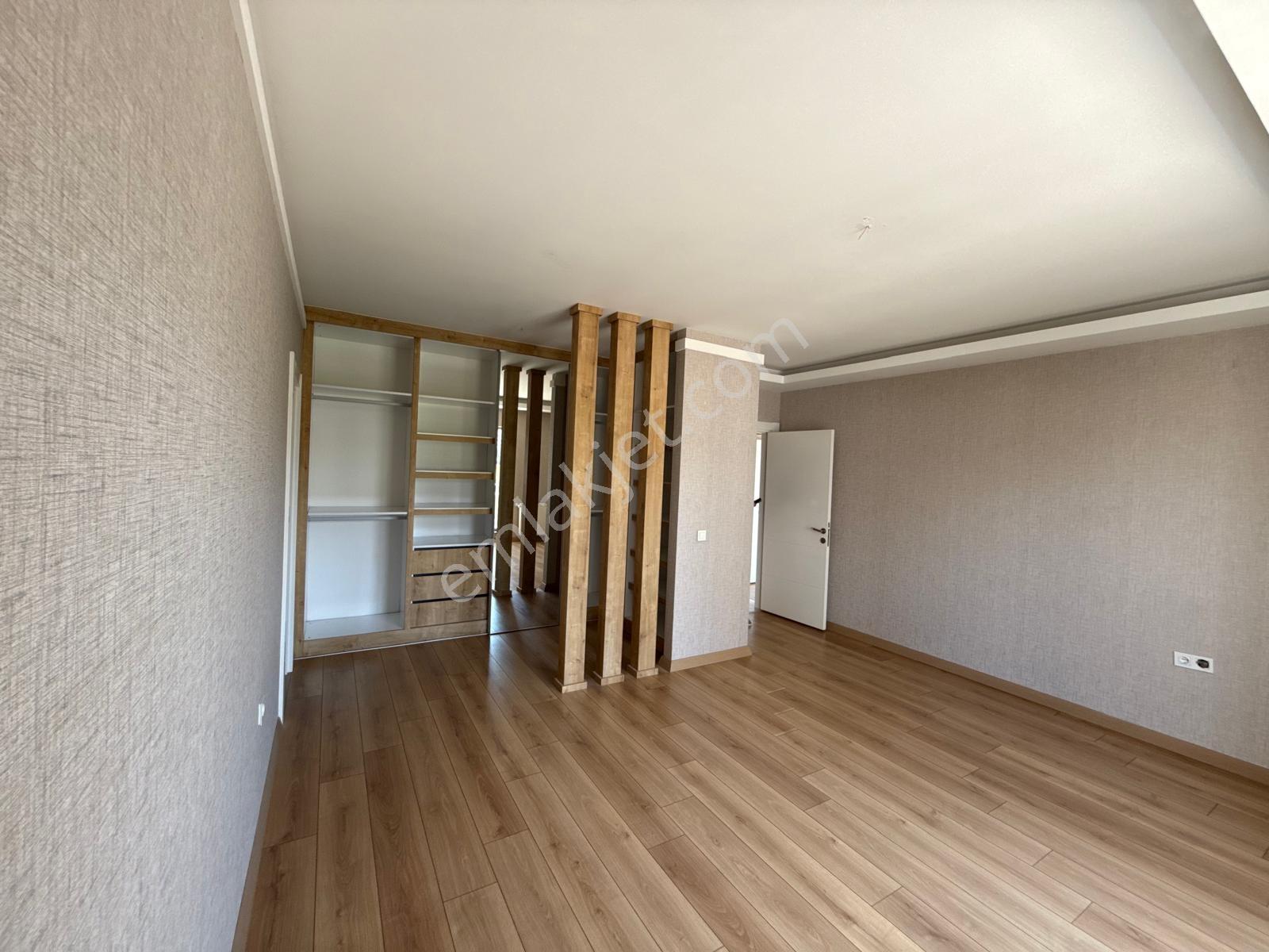 Bağlıca'da Prestijli Site İçerisinde Geniş 4+1 Satılık Daire - Görsel 9