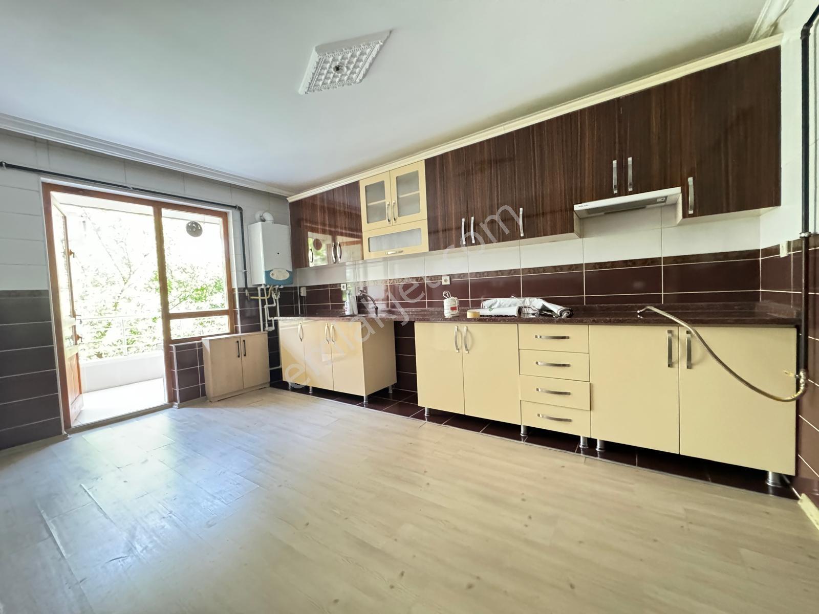 Lider Emlak'tan 3+1 Katta ** Ön Cephe ** Asansörlü Kiralık Daire