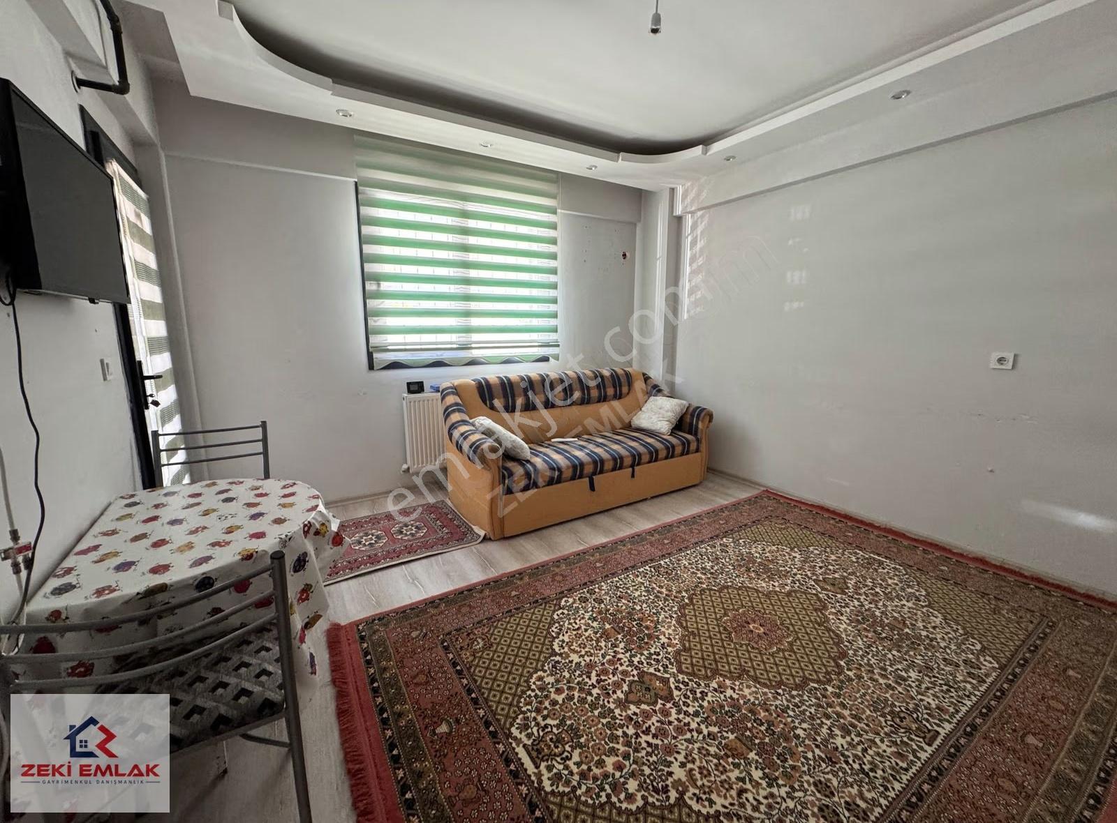 Zeki Emlak'tan Muradiye Mahallesinde 1+1 Eşyalı Kiralık Daire - Görsel 6
