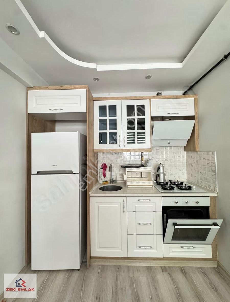 Zeki Emlak'tan Muradiye Mahallesinde 1+1 Eşyalı Kiralık Daire - Görsel 14