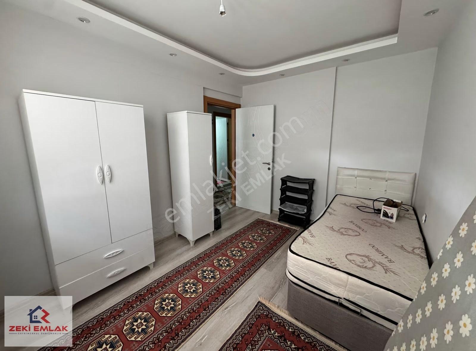 Zeki Emlak'tan Muradiye Mahallesinde 1+1 Eşyalı Kiralık Daire - Görsel 2