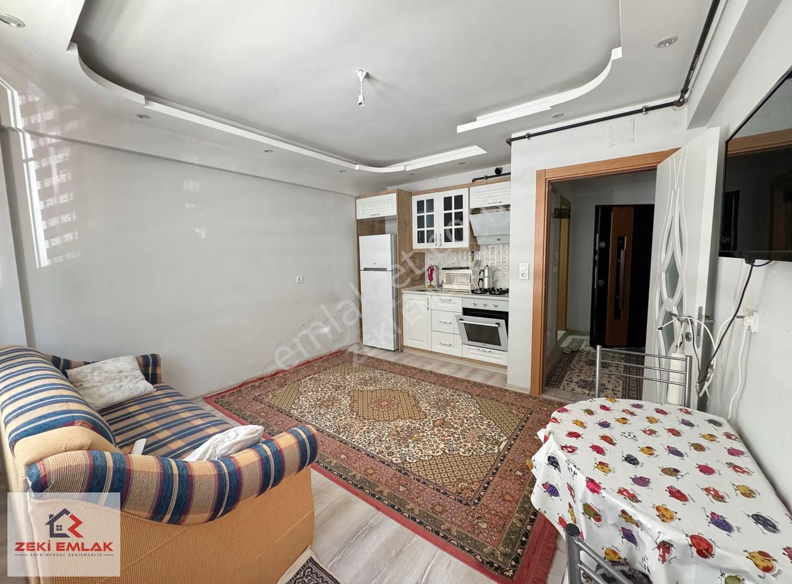 Zeki Emlak'tan Muradiye Mahallesinde 1+1 Eşyalı Kiralık Daire - Görsel 5