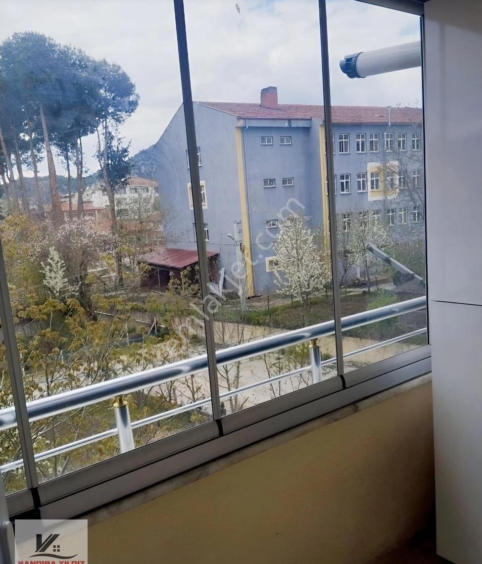 Hanönü Merkez Mah. 2+1 95 M2 3.kat Kombi Asansör Balkon İskanlı - Görsel 2