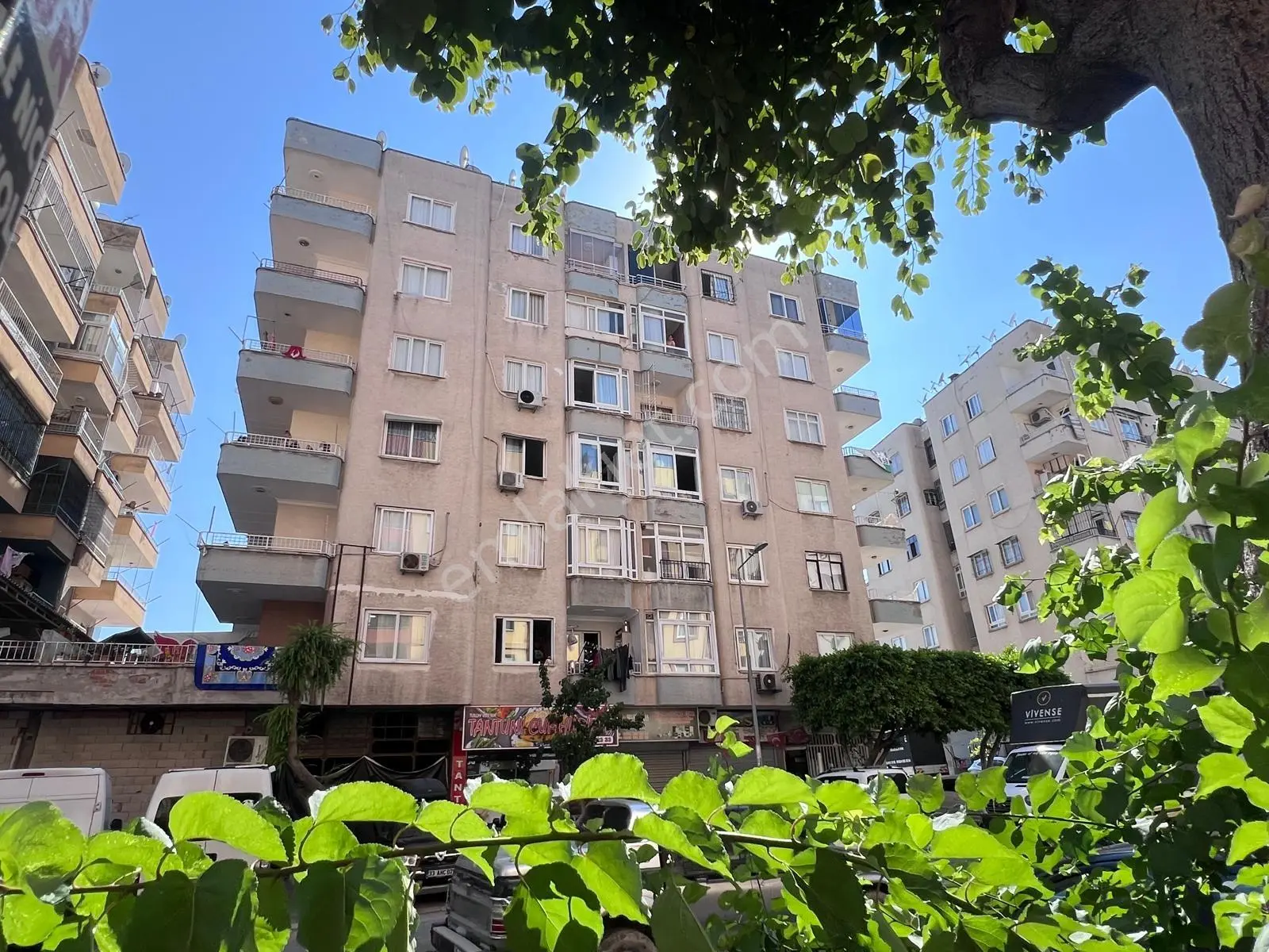 Turyap Sistem'den Akdeniz Bahçe Mah'de Geniş İçi Yapılı 3+1