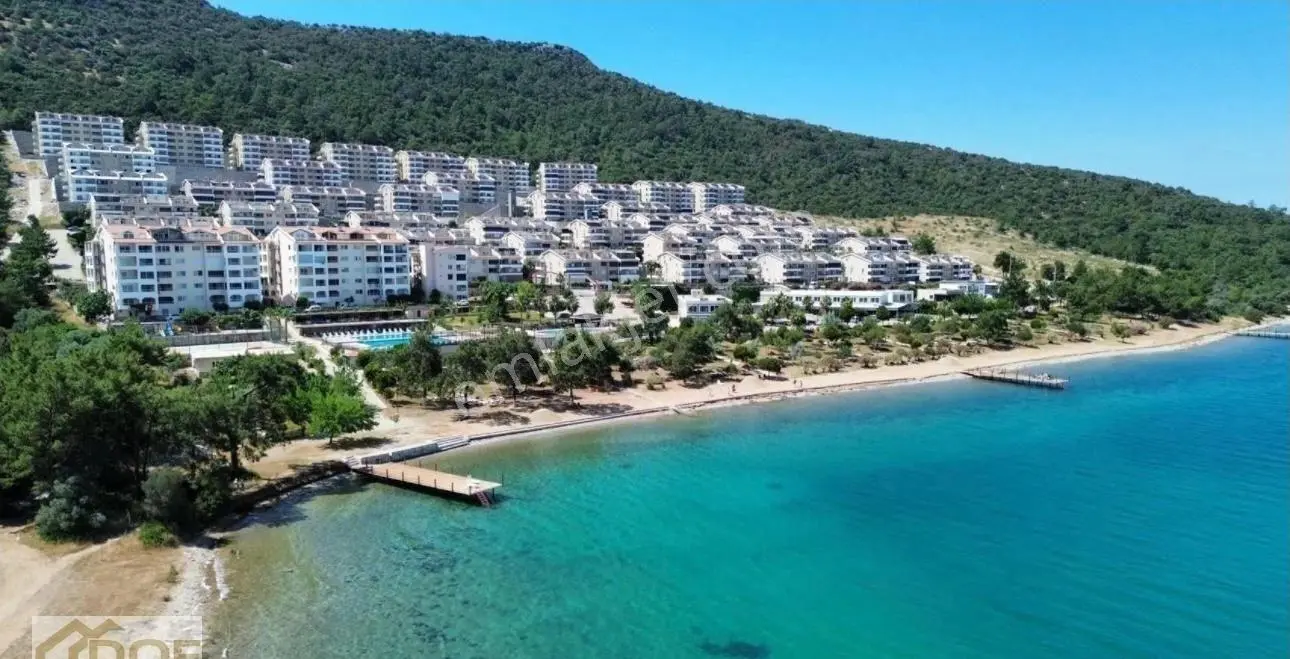 Denize Sıfır Sitede Manzaralı Eşyalı Fırsat 2+1 Daire