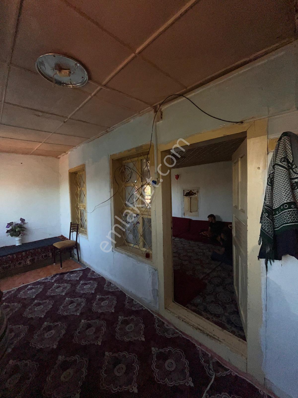 Eskişehir Sivrihisar Karacalar Satılık Müstakil Ev 228 Mk Arsa İçinde - Görsel 8