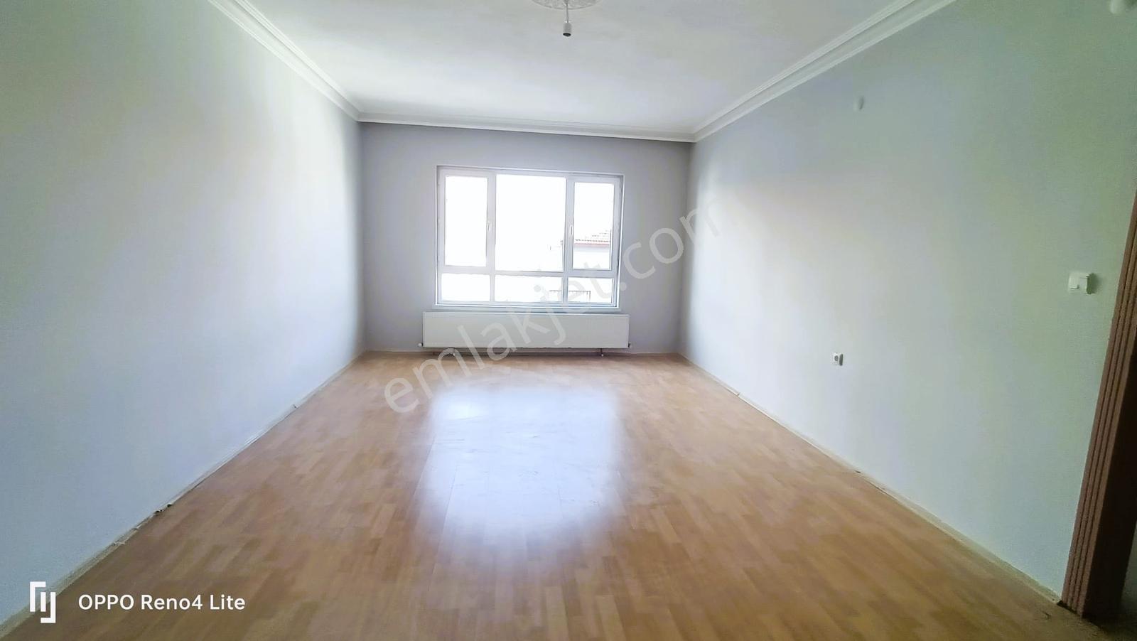 Pursaklar'da Yunus Emre Caddesi Üzeri 2+1 Kat Konumunda Kiralık - Görsel 11
