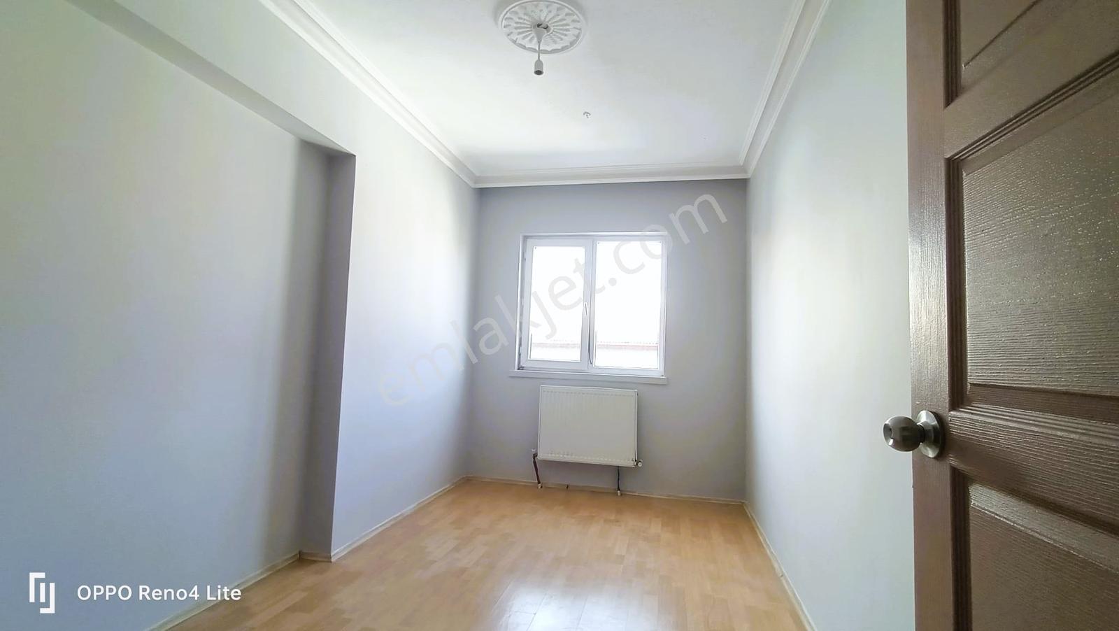 Pursaklar'da Yunus Emre Caddesi Üzeri 2+1 Kat Konumunda Kiralık - Görsel 3