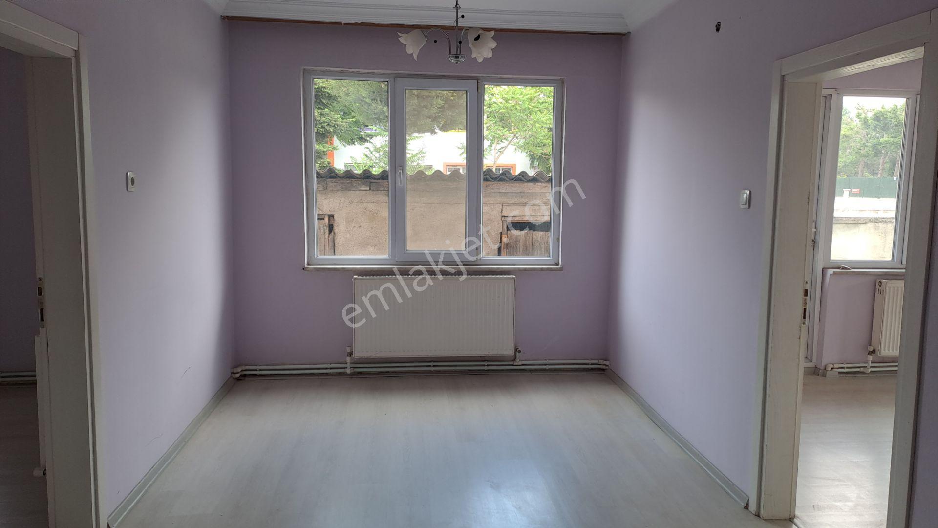 Cumhuriyet Mahallesinde Kiralık 3+1 Daire - Görsel 9