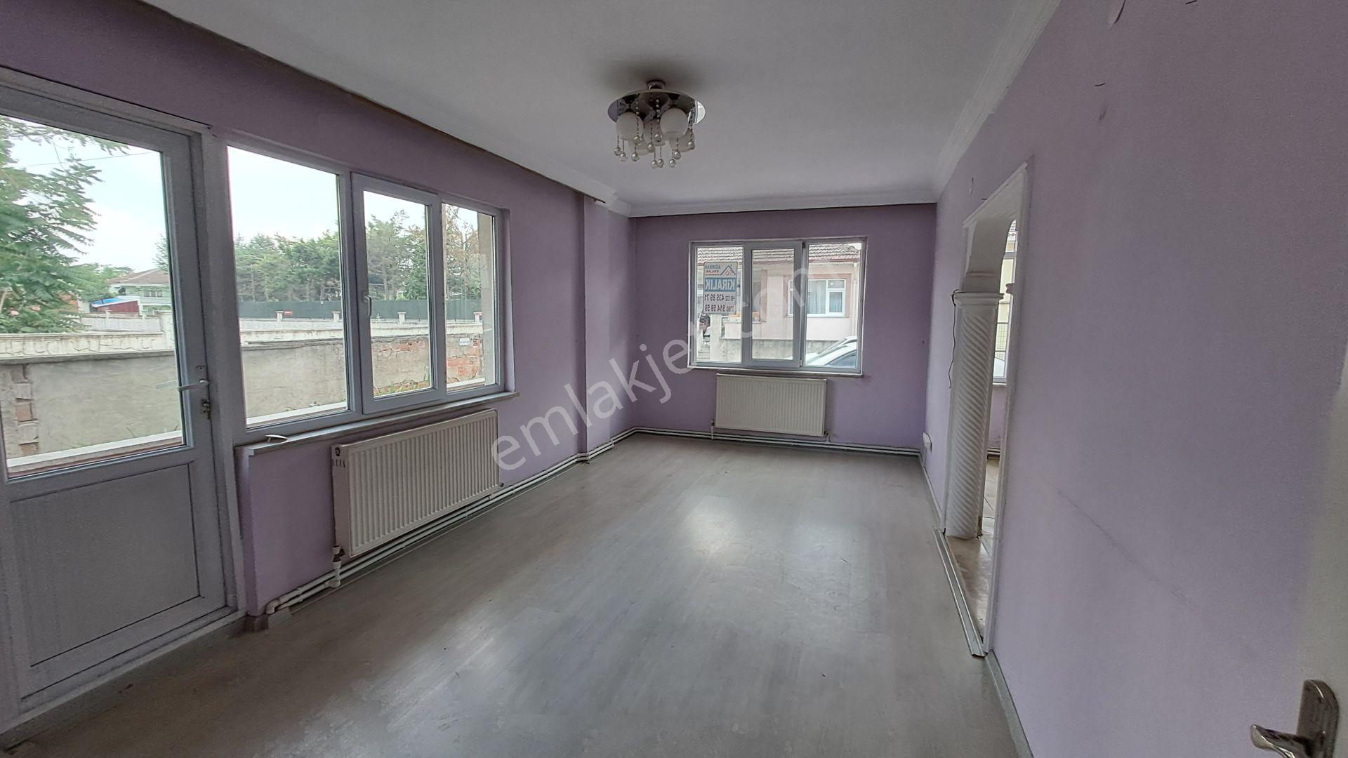 Cumhuriyet Mahallesinde Kiralık 3+1 Daire - Görsel 2