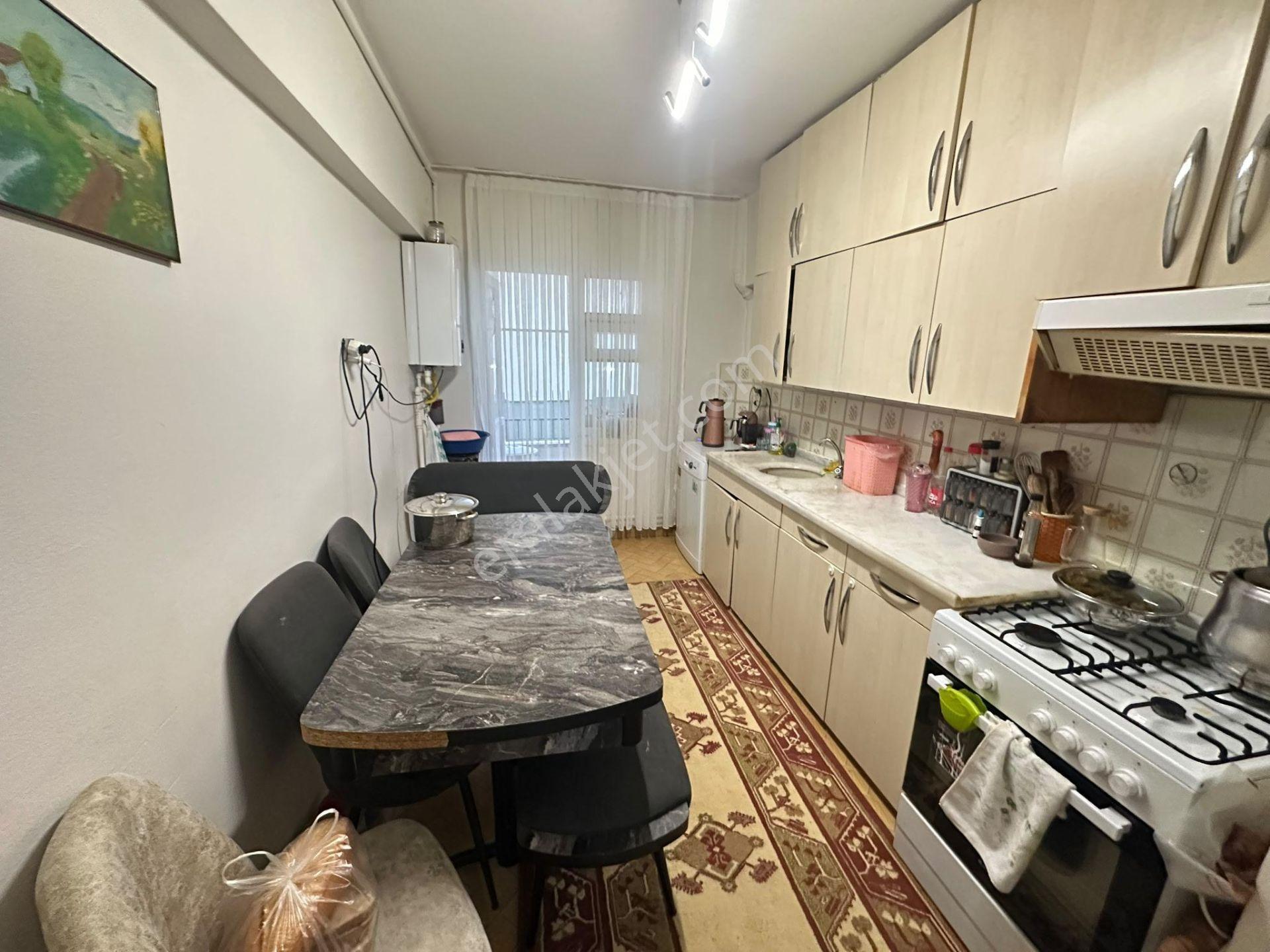 Sanatoryum Cd Paralelinde Kat Konumlu 2+1 Bağımsız Salon Acil!!! - Görsel 29