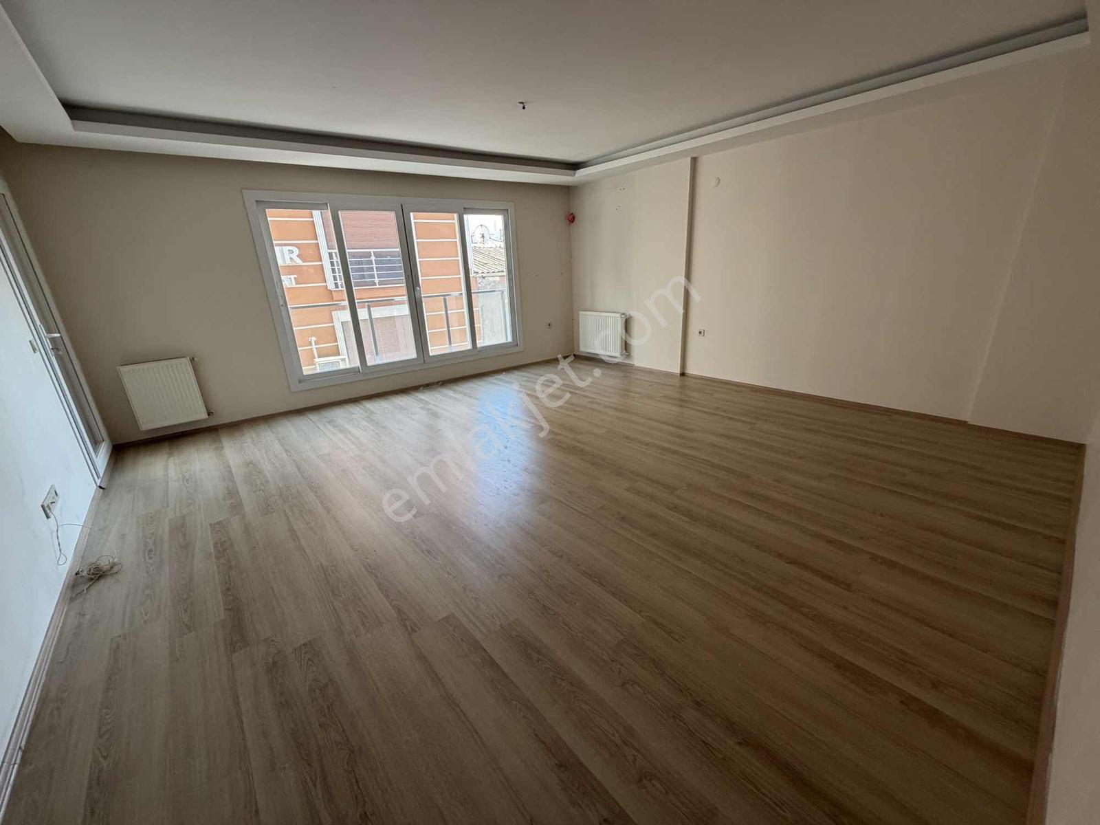 Mir'den Menderes Caddesi Üzeri Arakat 170m2 Ferah Satılık 3+1 - Görsel 34