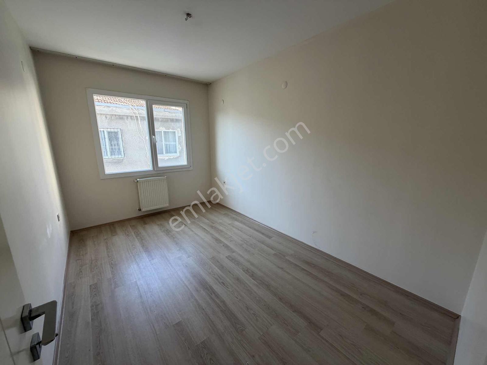 Mir'den Menderes Caddesi Üzeri Arakat 170m2 Ferah Satılık 3+1 - Görsel 23
