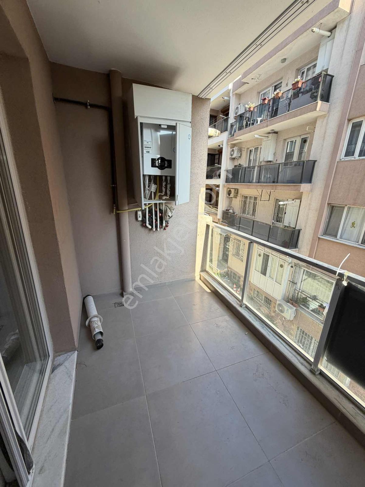 Mir'den Menderes Caddesi Üzeri Arakat 170m2 Ferah Satılık 3+1 - Görsel 7