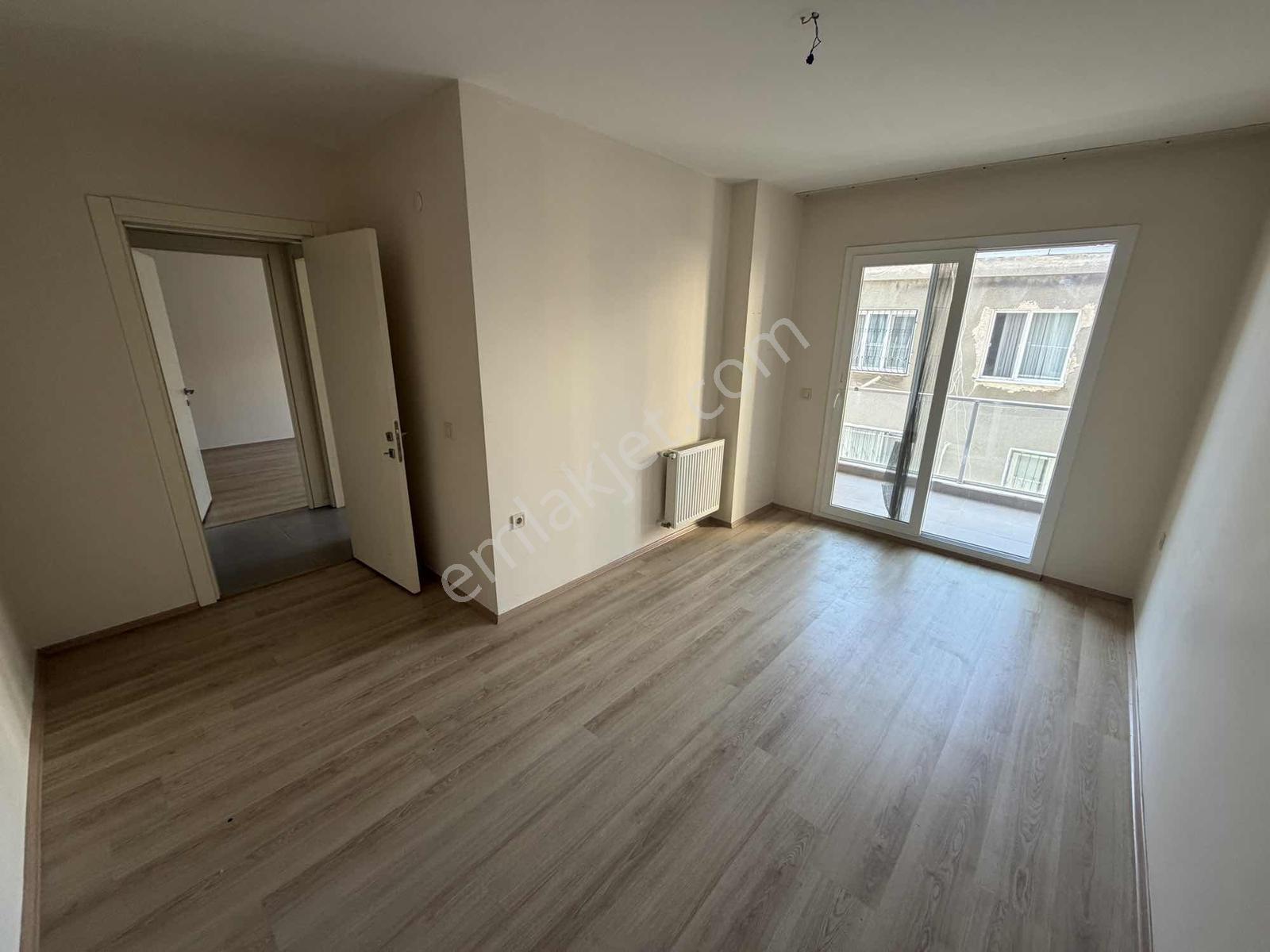 Mir'den Menderes Caddesi Üzeri Arakat 170m2 Ferah Satılık 3+1 - Görsel 17