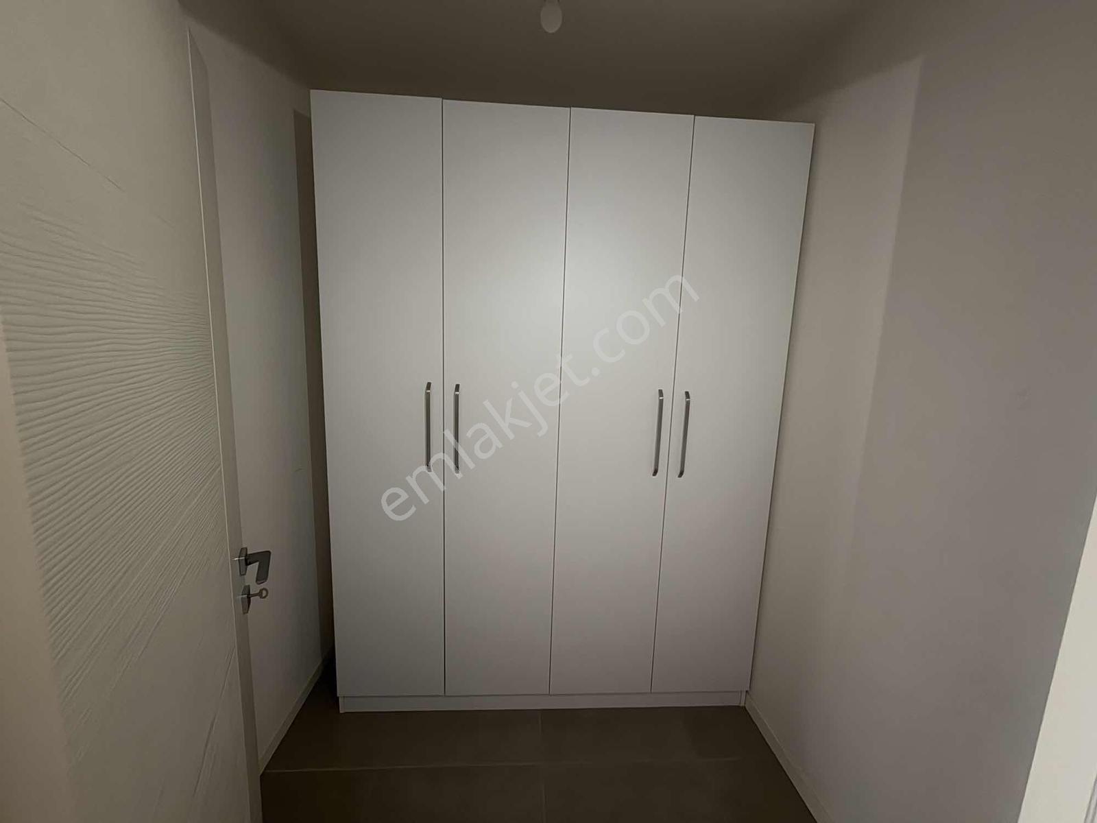Mir'den Menderes Caddesi Üzeri Arakat 170m2 Ferah Satılık 3+1 - Görsel 27