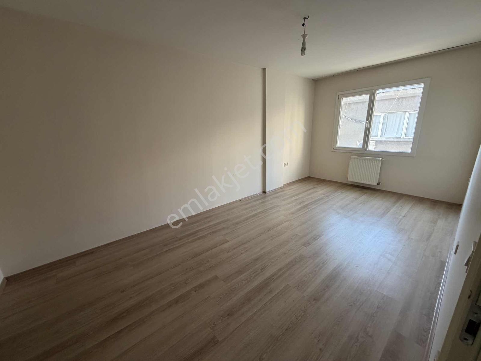 Mir'den Menderes Caddesi Üzeri Arakat 170m2 Ferah Satılık 3+1 - Görsel 12