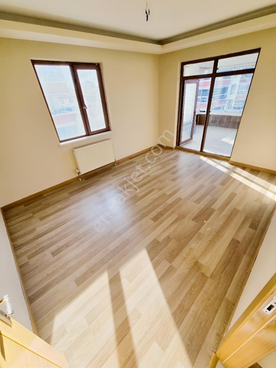 Karapürçek'te Hisarkent Sitesinde Geniş Ve Kullanışlı 3+1 Daire - Görsel 13
