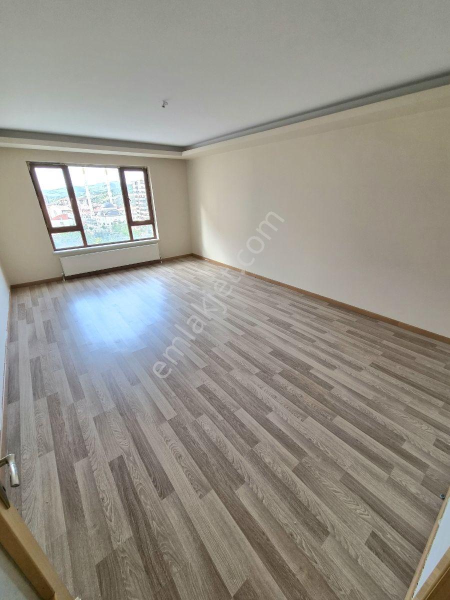 Karapürçek'te Hisarkent Sitesinde Geniş Ve Kullanışlı 3+1 Daire - Görsel 18