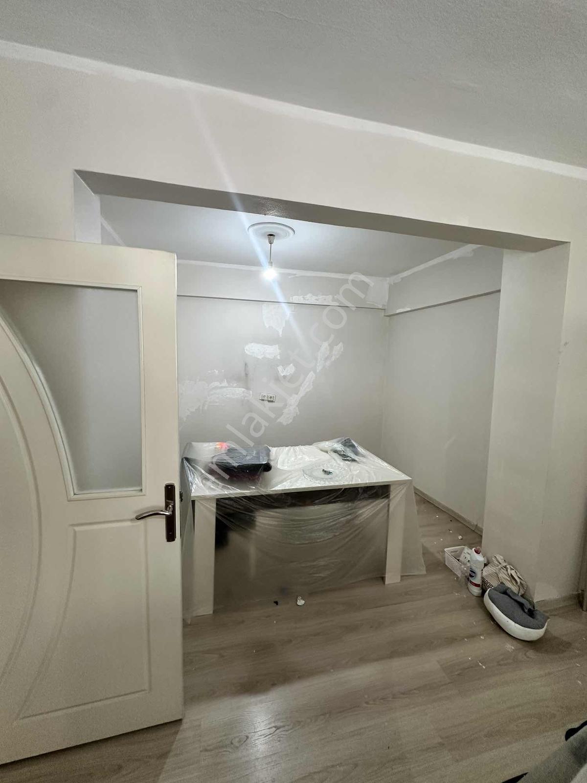2+1 95 M2 1999 Yapımı Geniş Giriş Kat - Görsel 3