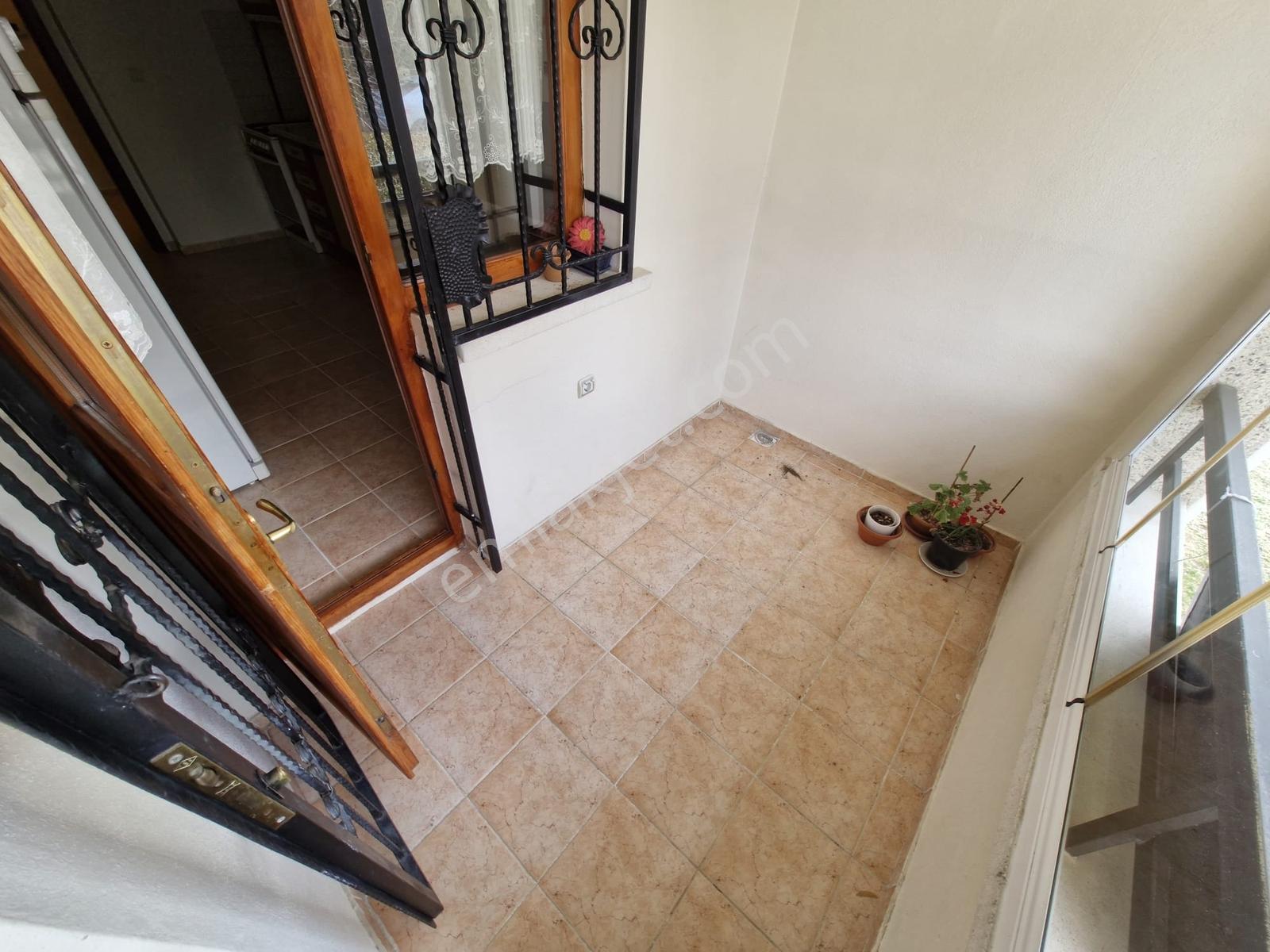 Birlik Mahallesi 450. Cadde Ara Katta Temiz 3+1 Kiralık Daire.. - Görsel 2