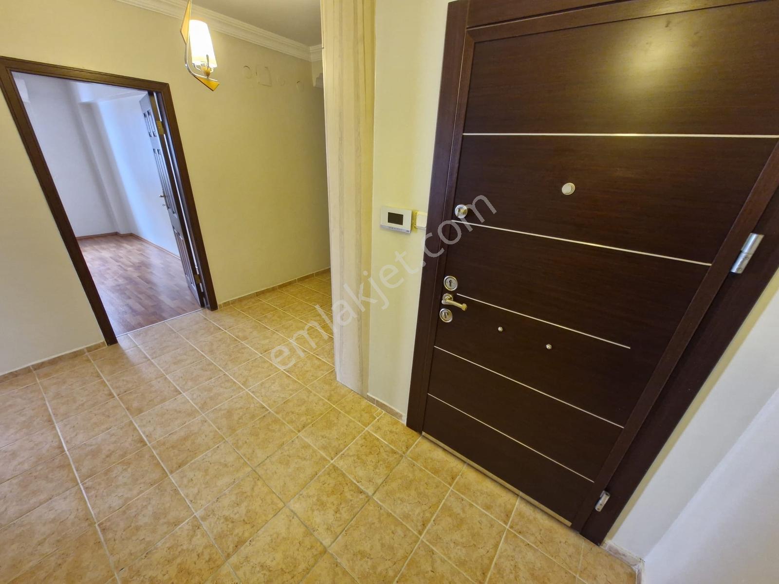 Birlik Mahallesi 450. Cadde Ara Katta Temiz 3+1 Kiralık Daire.. - Görsel 35