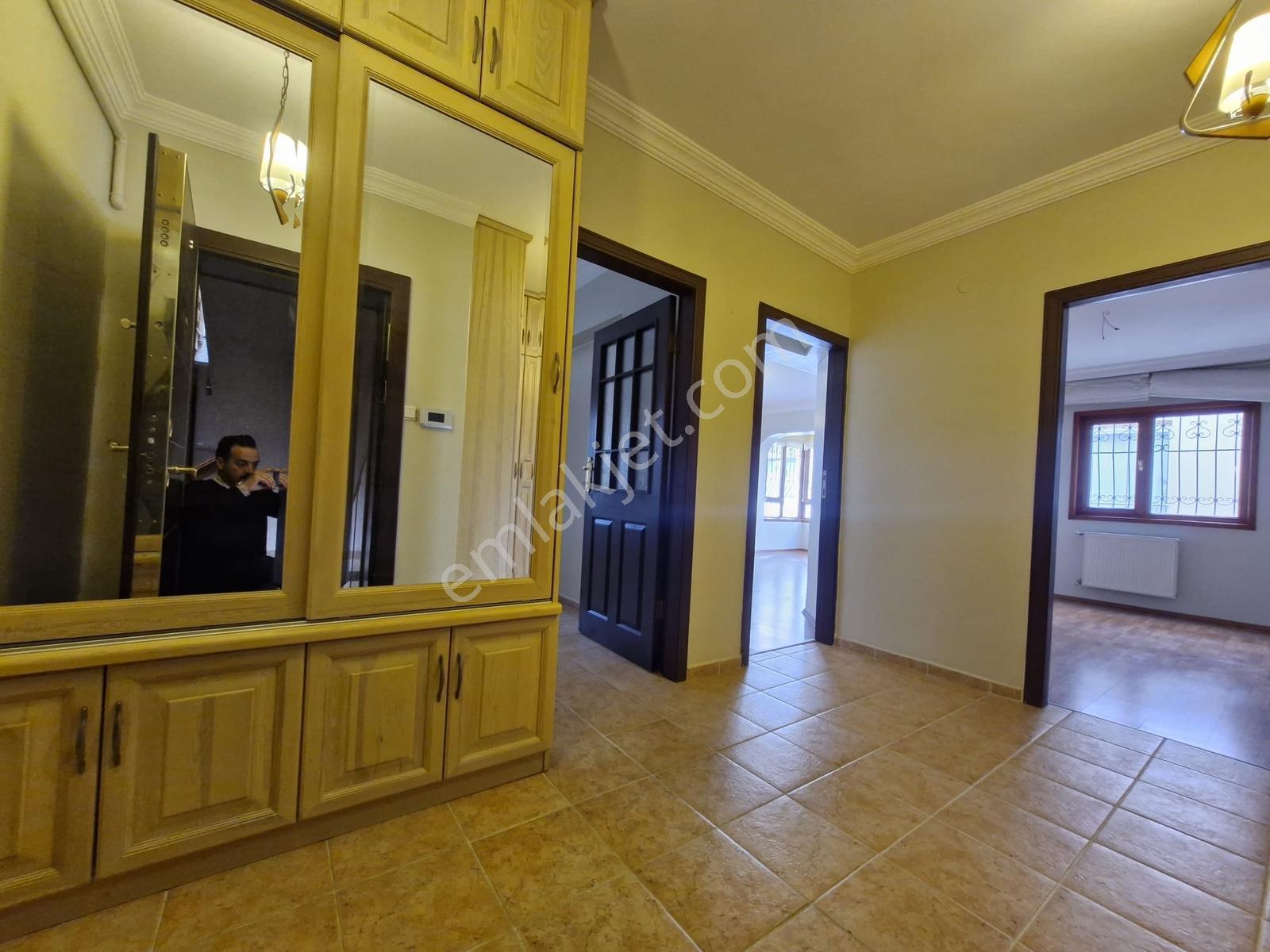 Birlik Mahallesi 450. Cadde Ara Katta Temiz 3+1 Kiralık Daire.. - Görsel 31
