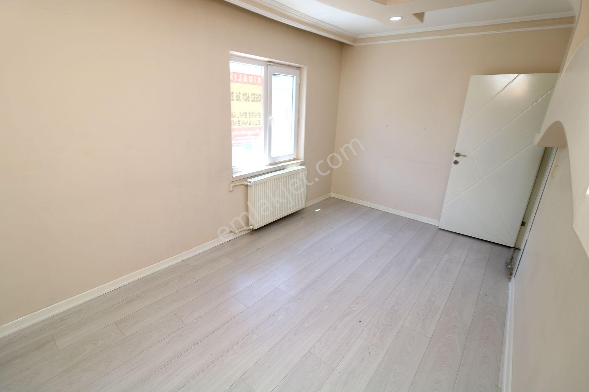 Emre Emlaktan Atakent Mahallesinde 14 Cadde Yanı Servis Güzergahında Kiralık 3+1 Daire - Görsel 20