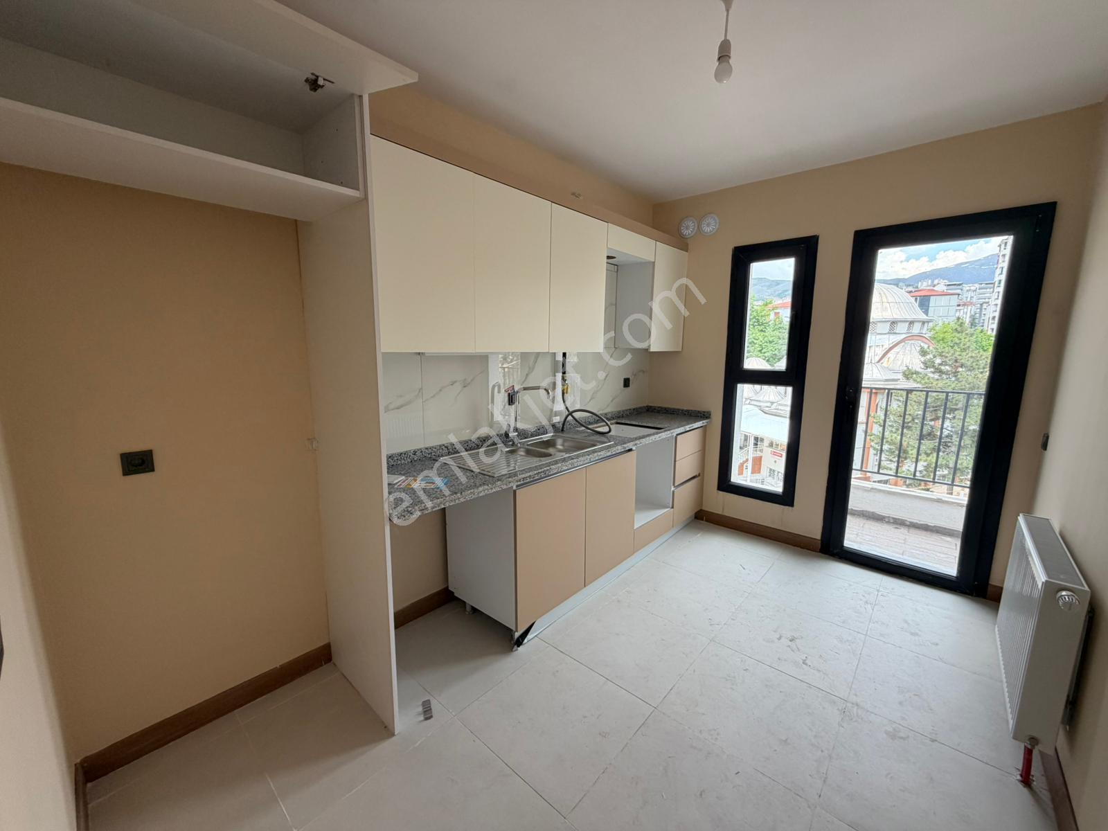 Zaviye Toki'de Kiralık 3+1 Ara Kat Daire - Görsel 9