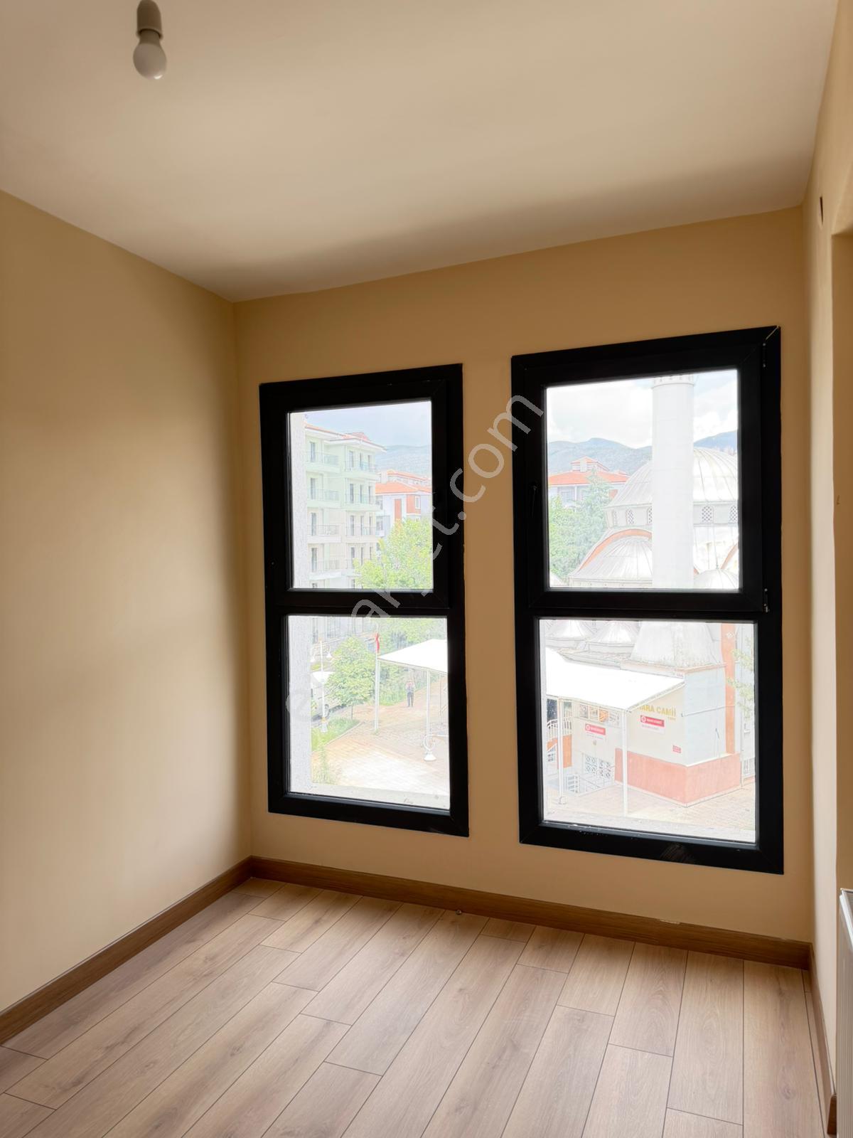 Zaviye Toki'de Kiralık 3+1 Ara Kat Daire - Görsel 8