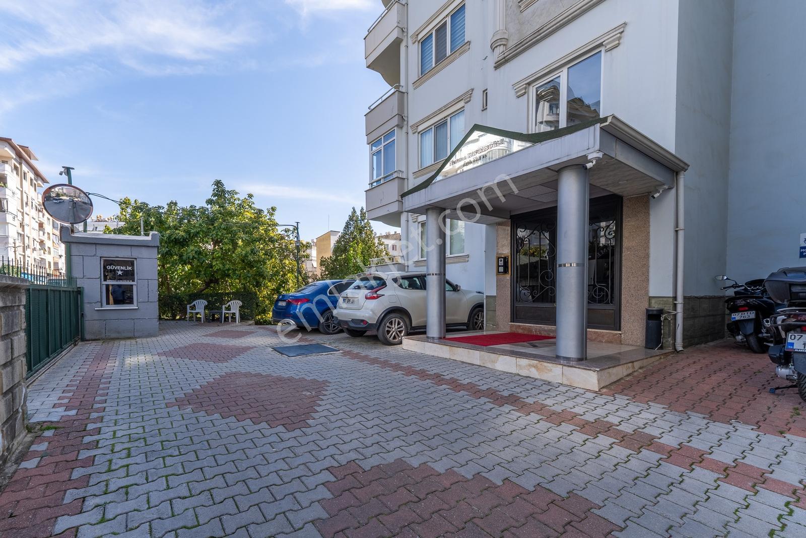 Alanya Cikcilli'de Merkezi Site İçinde Ara Kat Satılık 3+1 Daire - Görsel 32