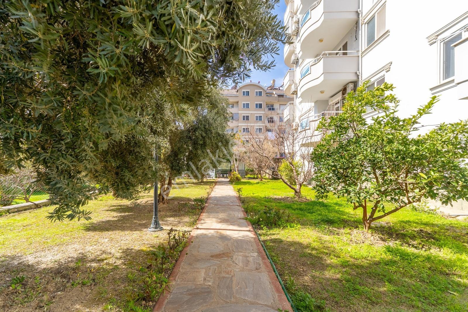 Alanya Cikcilli'de Merkezi Site İçinde Ara Kat Satılık 3+1 Daire - Görsel 26