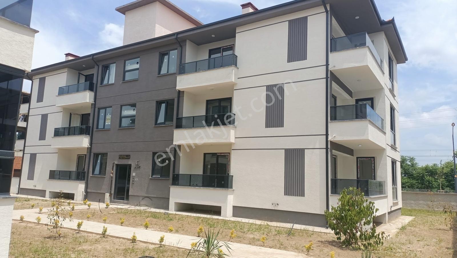 Alp Gayrimenkulden Arifiye Fatih Mahallesinde Lüks 3+1 Daireler