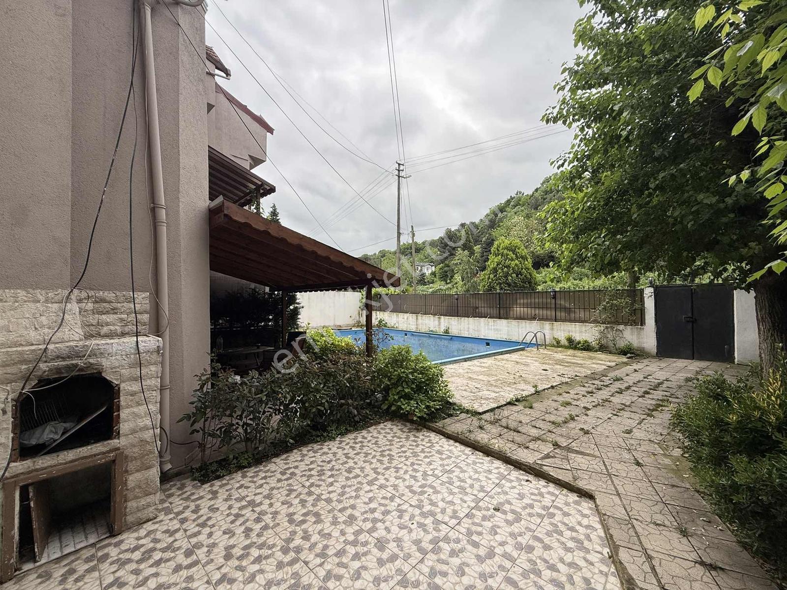 Havuzlu Site İçerisinde Manzaralı Dubleks Villa Dairesi - Görsel 6