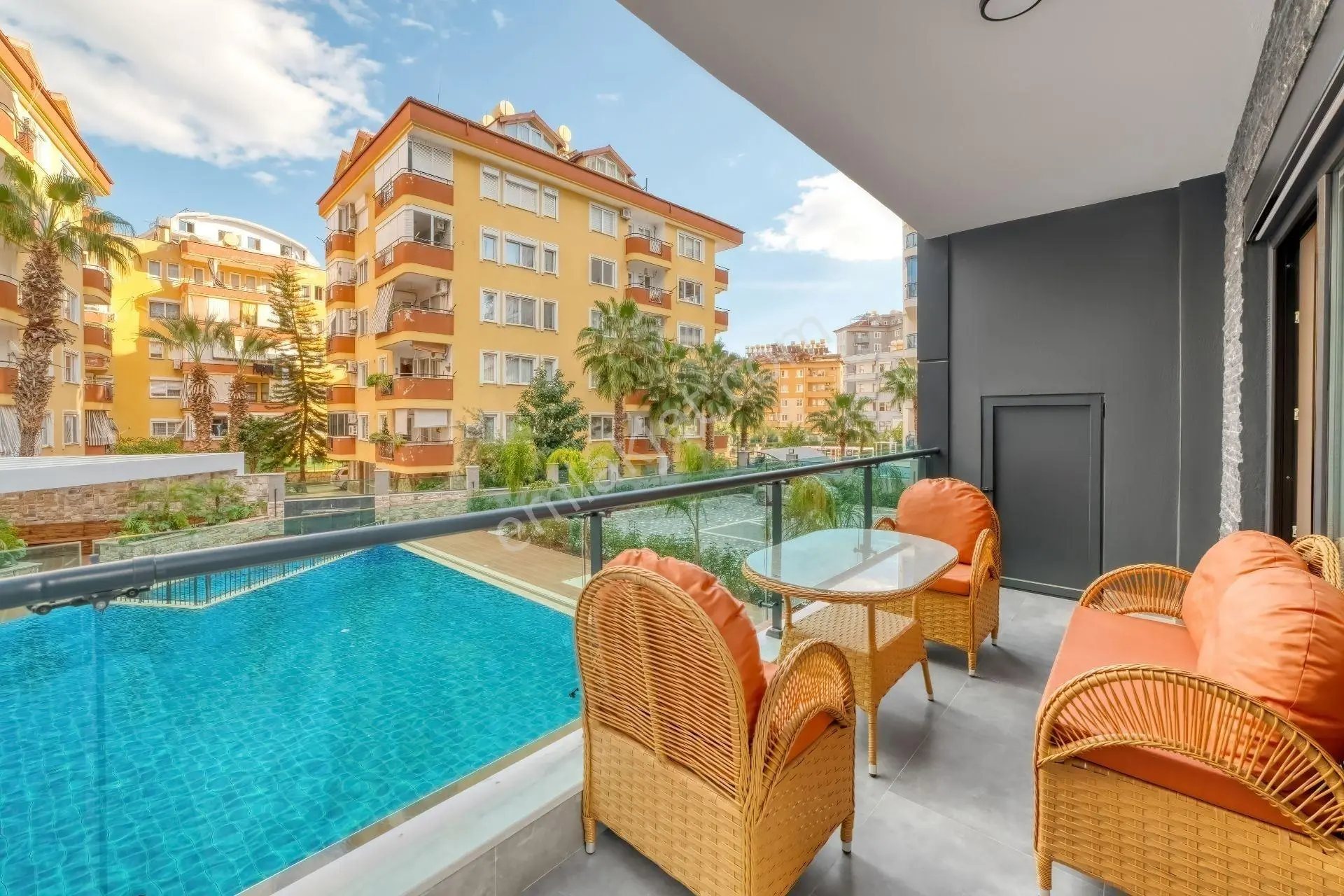 Alanya Merkez Güllerpınarı’nda Sosyal Alanlı Sitede 2+1 Satılık Daire - Görsel 4