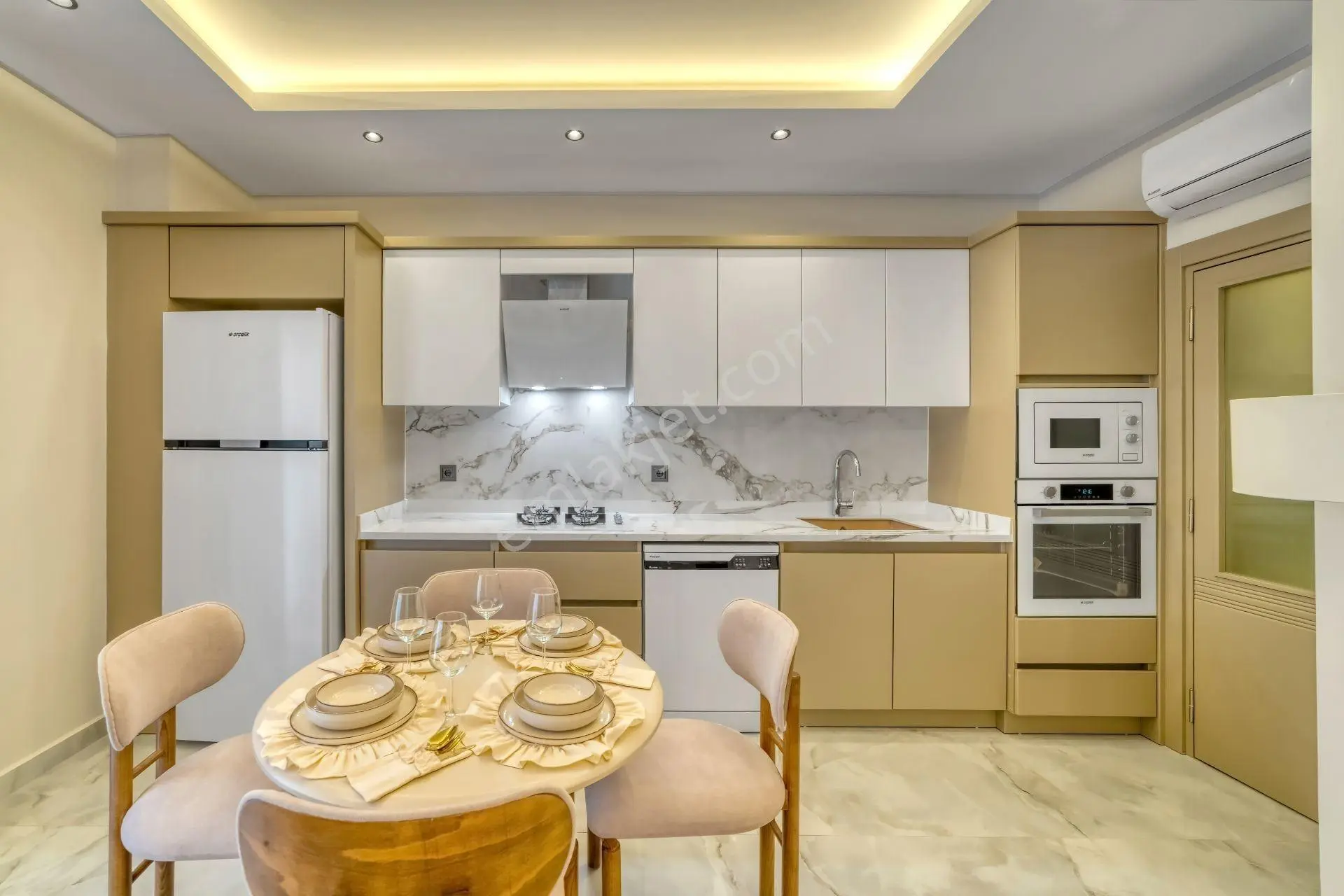 Alanya Merkez Güllerpınarı’nda Sosyal Alanlı Sitede 2+1 Satılık Daire - Görsel 3