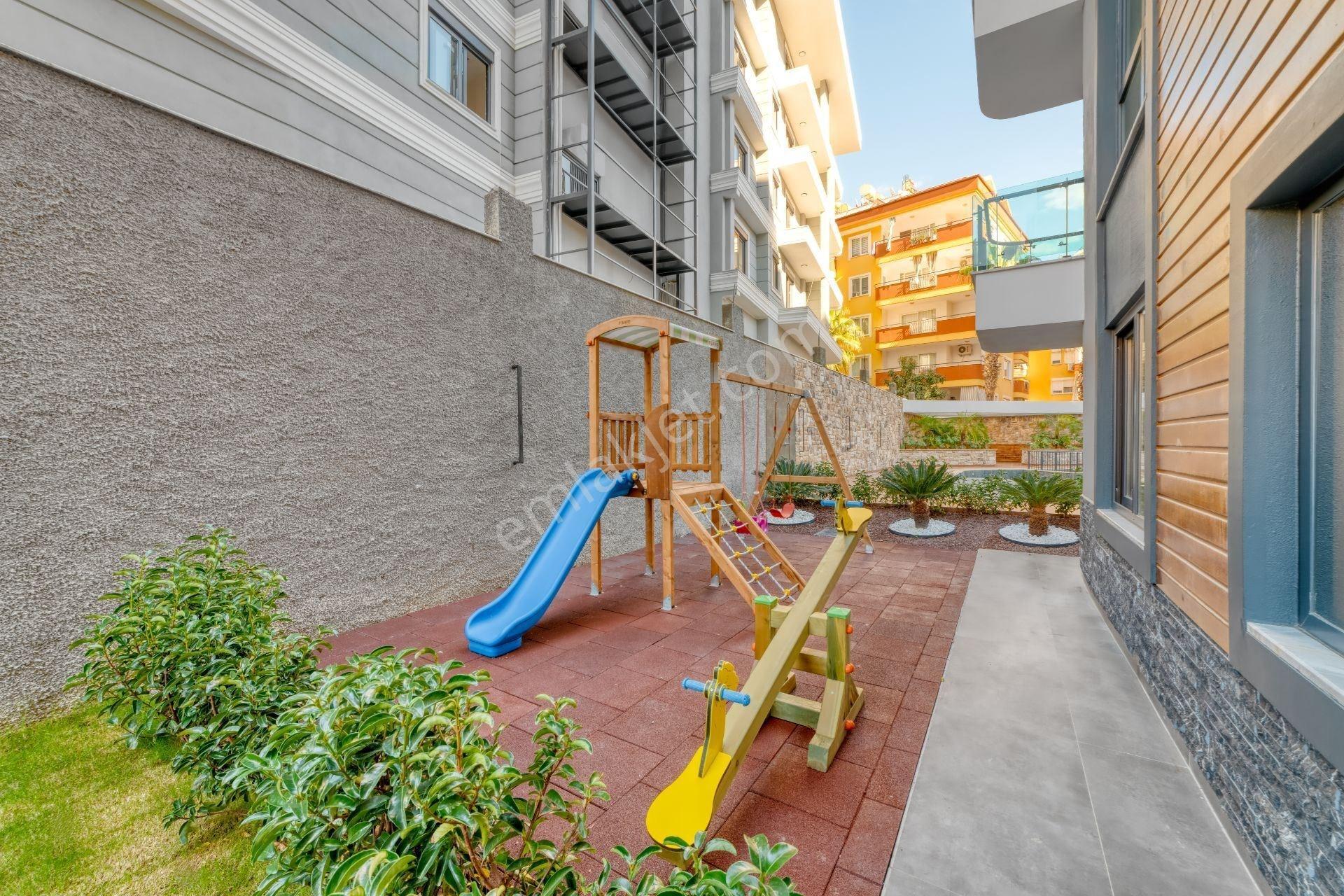 Alanya Merkez Güllerpınarı’nda Sosyal Alanlı Sitede 2+1 Satılık Daire - Görsel 26