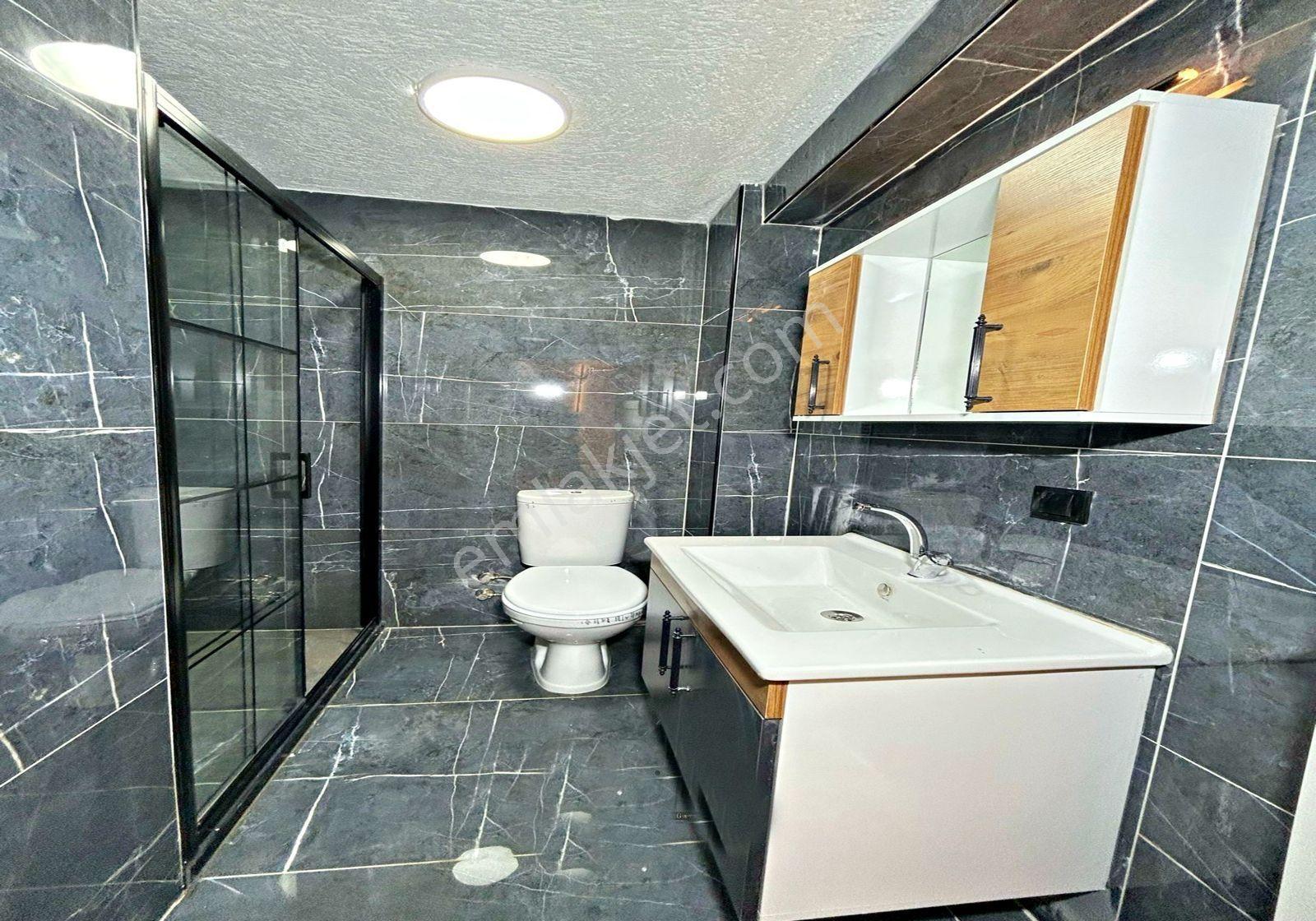 Metrobüse Yürüme Mesafesinde Müstakil Bahçeli Full Dekorlu 3+1 120m2 Satıkık Daire - Görsel 16