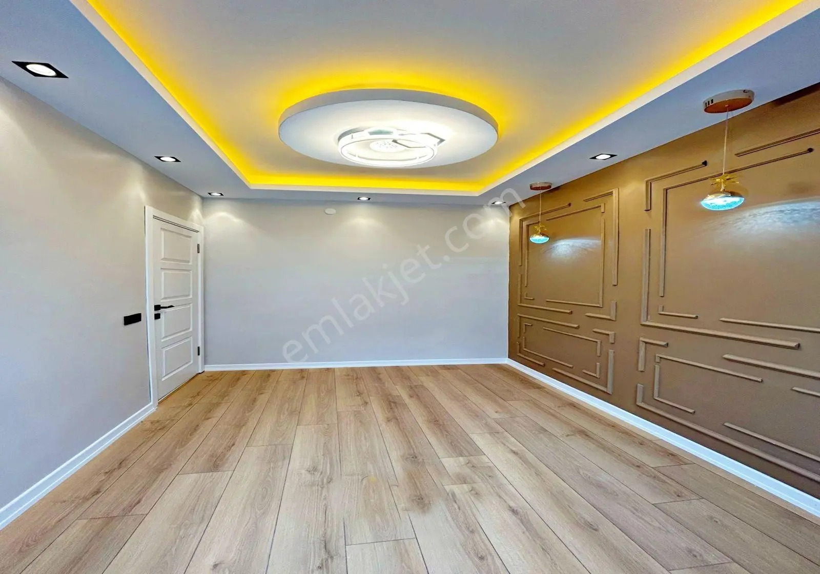Metrobüse Yürüme Mesafesinde Müstakil Bahçeli Full Dekorlu 3+1 120m2 Satıkık Daire - Görsel 3