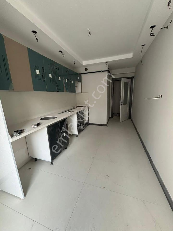 Beylikdüzü Cumhuriyet'te Metrobüse 7 Dakika 1+1 Yeni Daire - Görsel 23