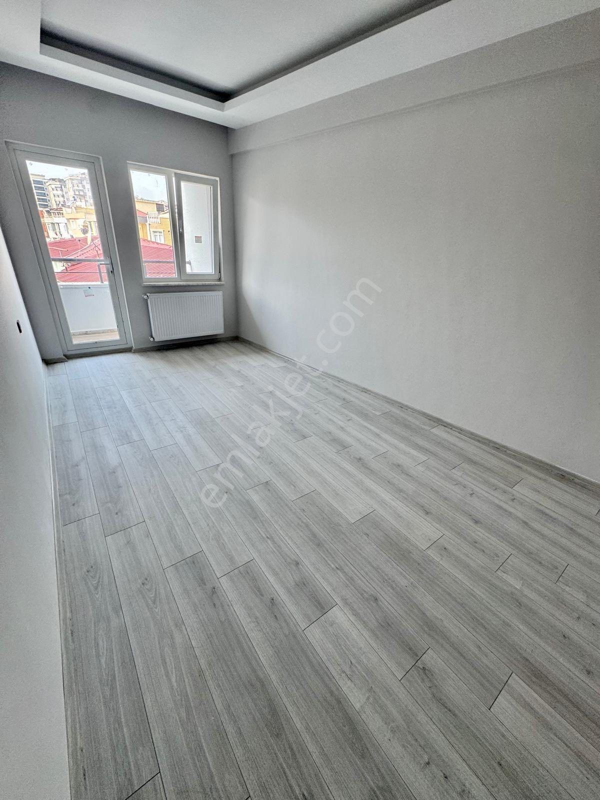 Sarraf Yapıdan Metrobüse Yakın 2+1 Fırsat Daire - Görsel 34