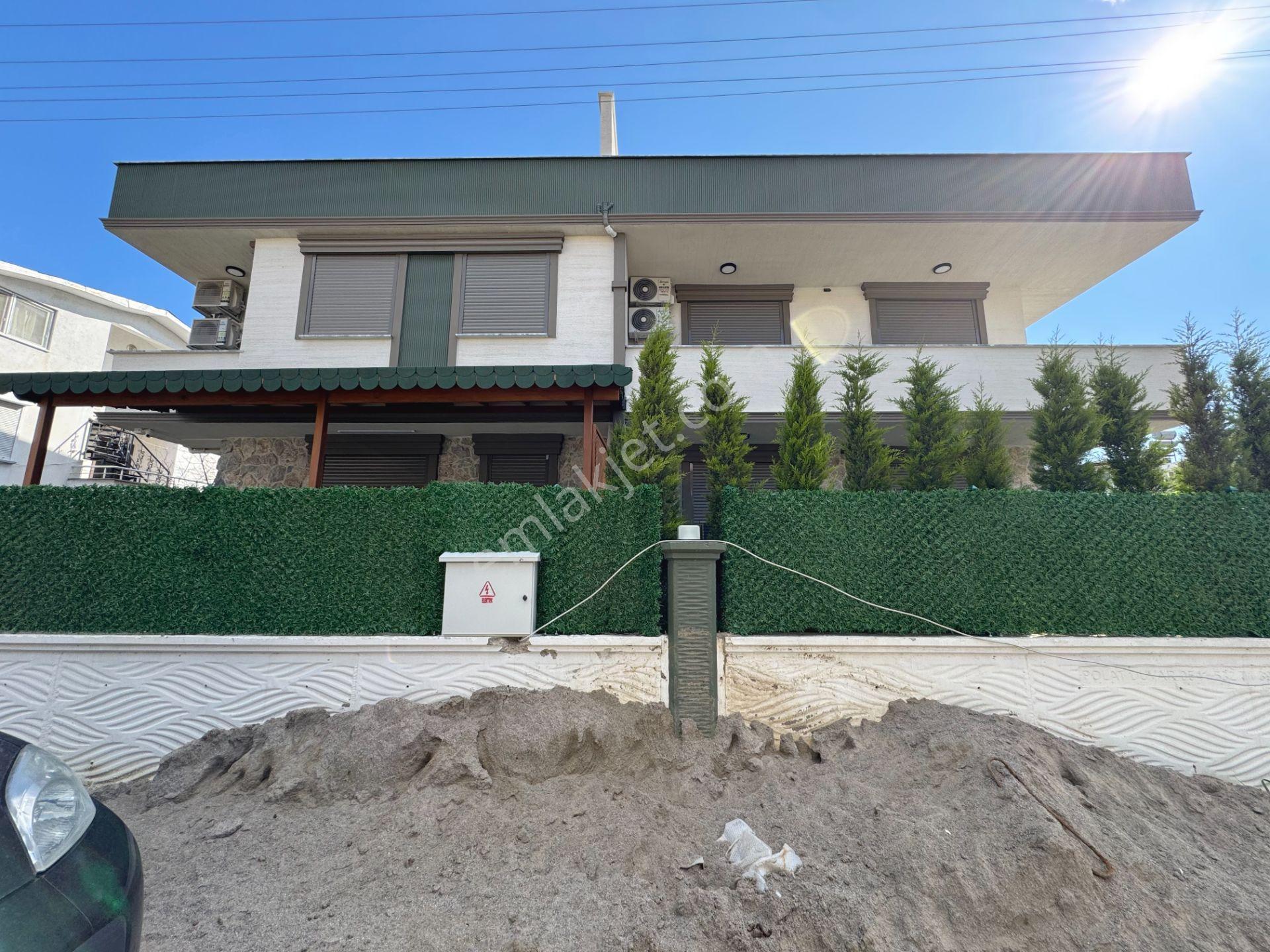 🟣 Güç Gayrimenkul'den Güre'de Denize 400m Geniş Teraslı Ebeveynli Lüx 4+1 Villa - Görsel 30