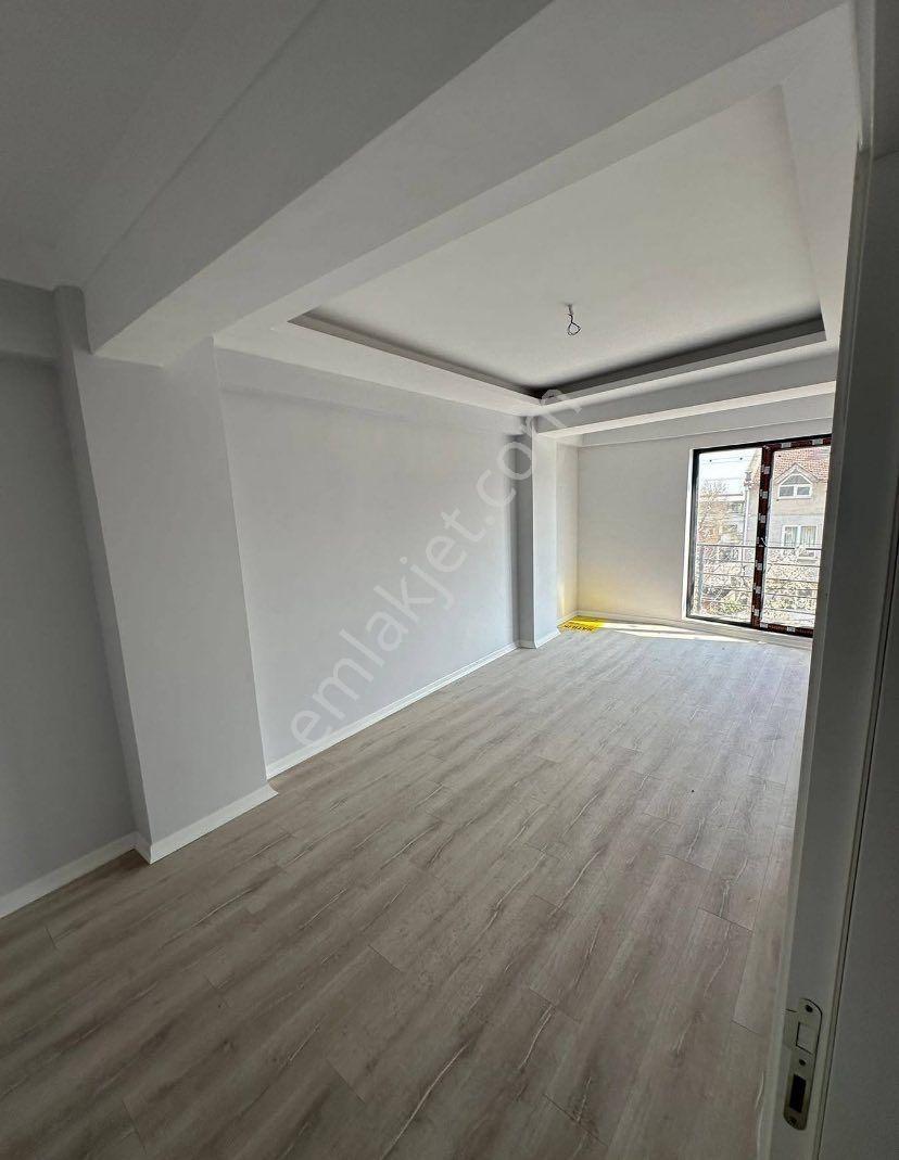 Sarraf Yapı'dan Geniş M2 Dekorlu 2+1 Daire !!!! - Görsel 14