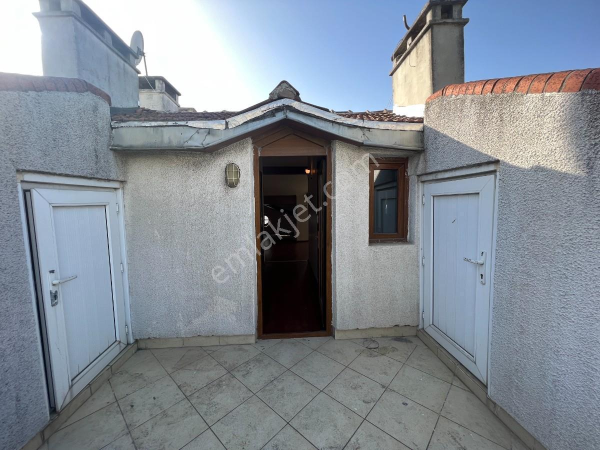 Küçükçekmece Halkalı İstasyon Mah. 4+1 Kiralık Tripleks Villa - Görsel 27