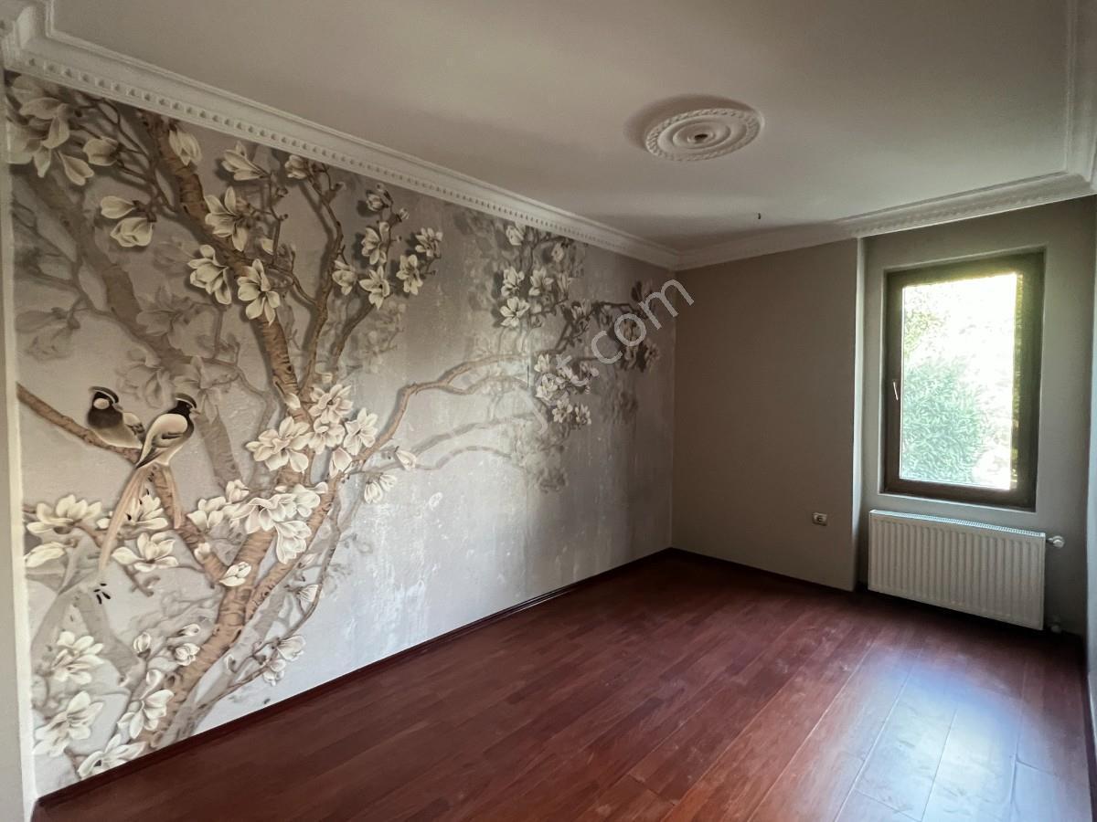 Küçükçekmece Halkalı İstasyon Mah. 4+1 Kiralık Tripleks Villa - Görsel 9