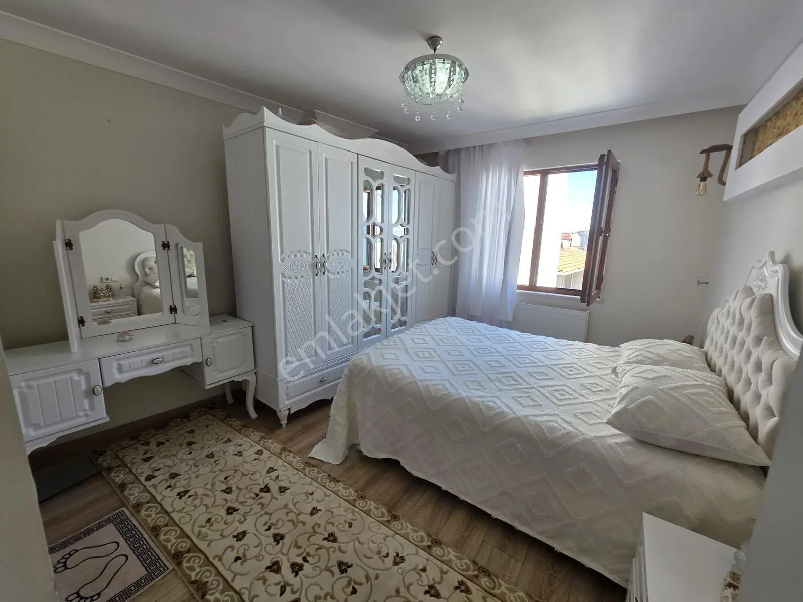 Çobançeşme'de 3+1 135m2 Ebeveyn Banyolu İskanlı Satılık Daire!!! - Görsel 5