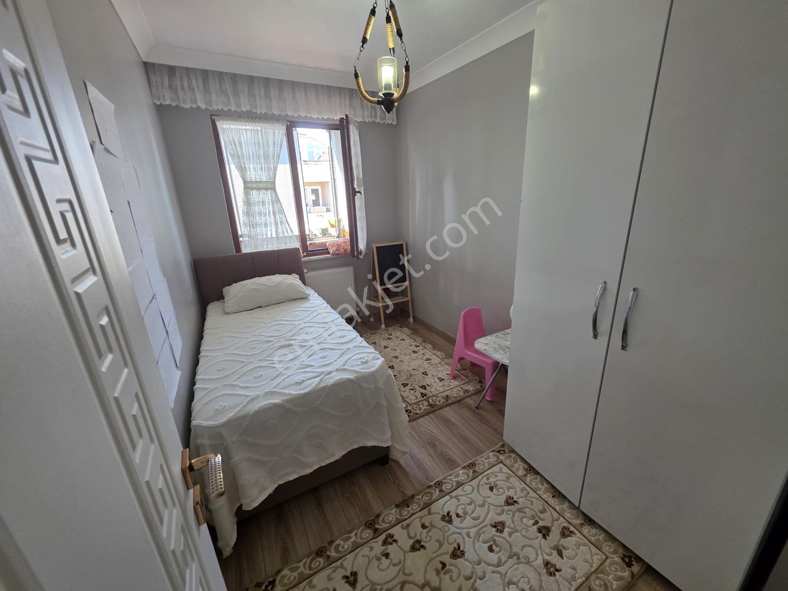 Çobançeşme'de 3+1 135m2 Ebeveyn Banyolu İskanlı Satılık Daire!!! - Görsel 30